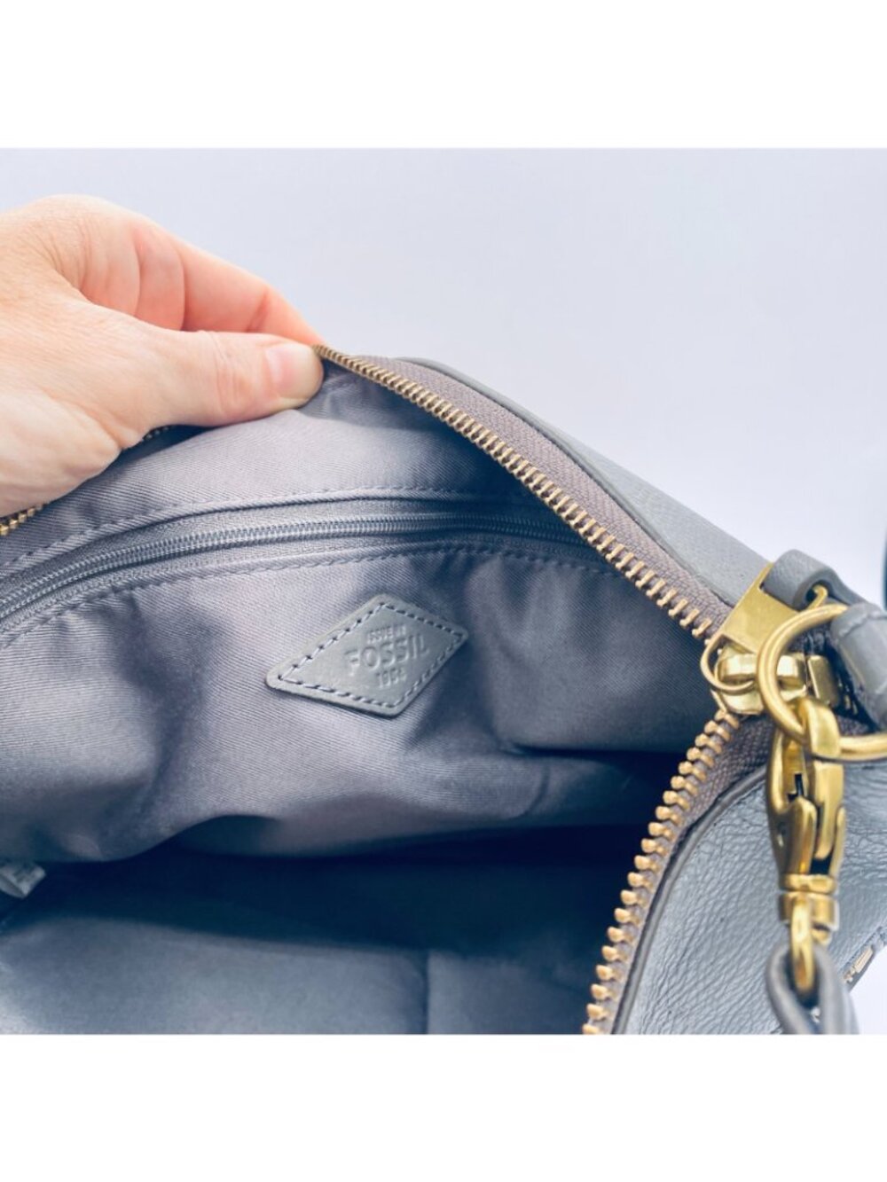 Fossil Crossbody Bag Gray Leather Messenger Purse Large Minimalist Luxury - Picture 12 of 13
